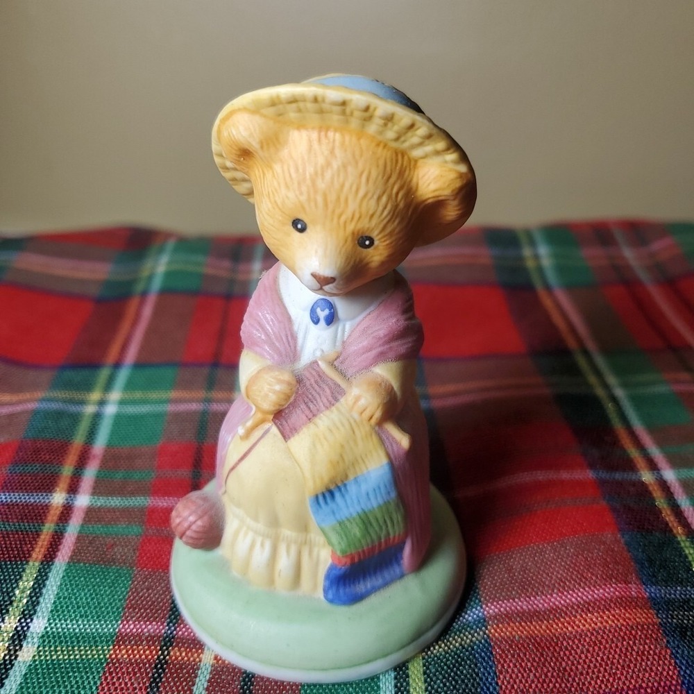 Franklin Mint Priscilla Woolington Bear Figurine 1986 Pink Yellow Collectible